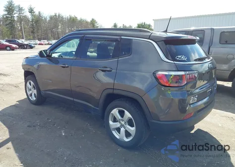 2018 Jeep Compass Latitude 4X4 from USA, damaged, VIN 3C4NJDBB9JT253055